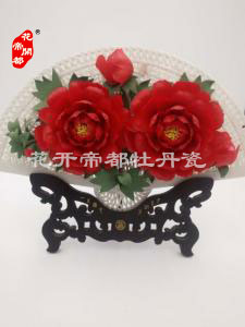 手工编织扇形牡丹瓷3