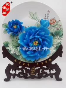 手工彩绘釉上彩牡丹瓷盘7
